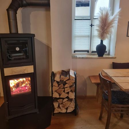 Schoene Ferienwohnung Mit Kamin Neustadt an der Weinstraße Exterior foto