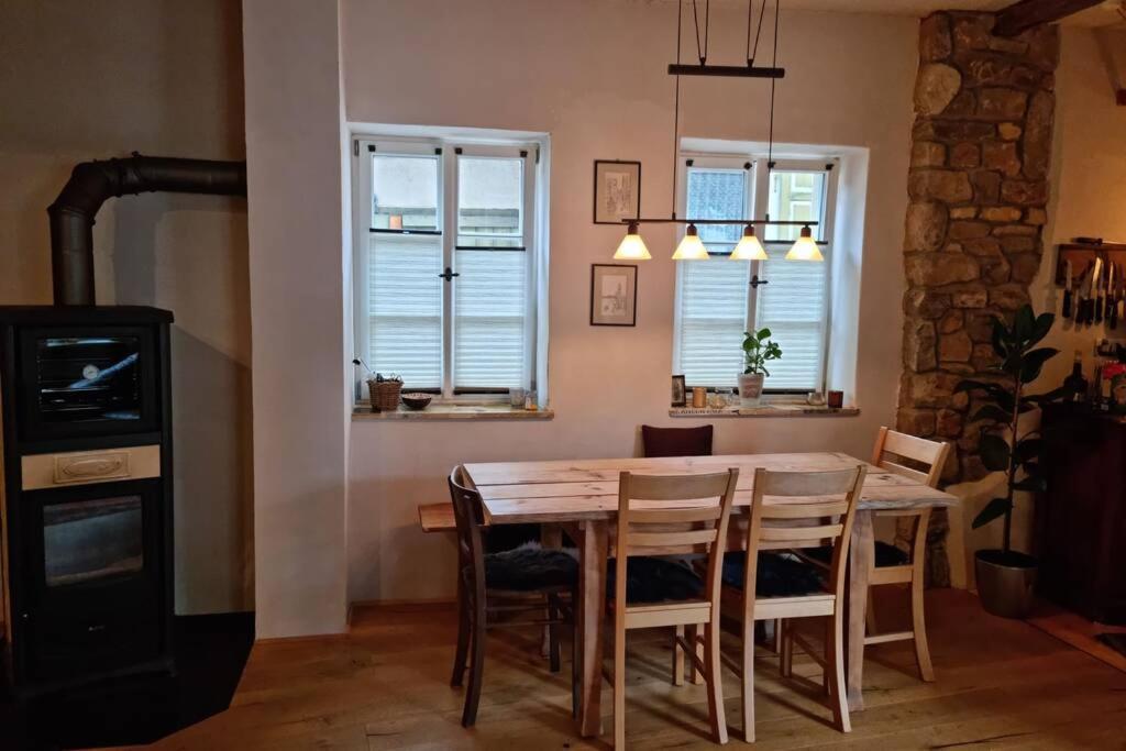 Schoene Ferienwohnung Mit Kamin Neustadt an der Weinstraße Exterior foto